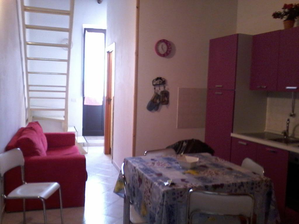 Casa Vacanze Il Quadrifoglio Noto Ruang foto