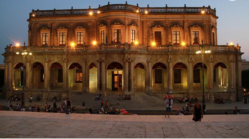Casa Vacanze Il Quadrifoglio Noto Bagian luar foto